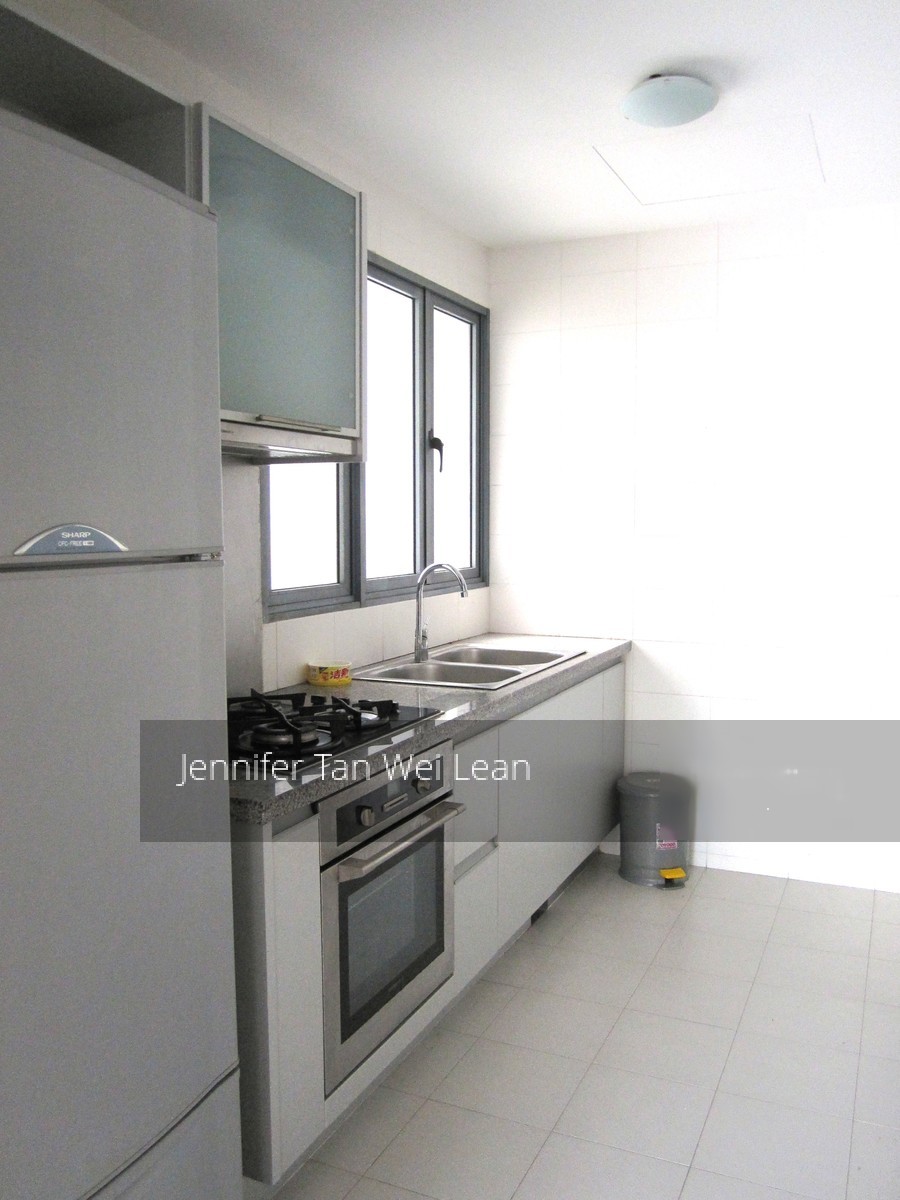 Urbana (D9), Condominium #143625302
